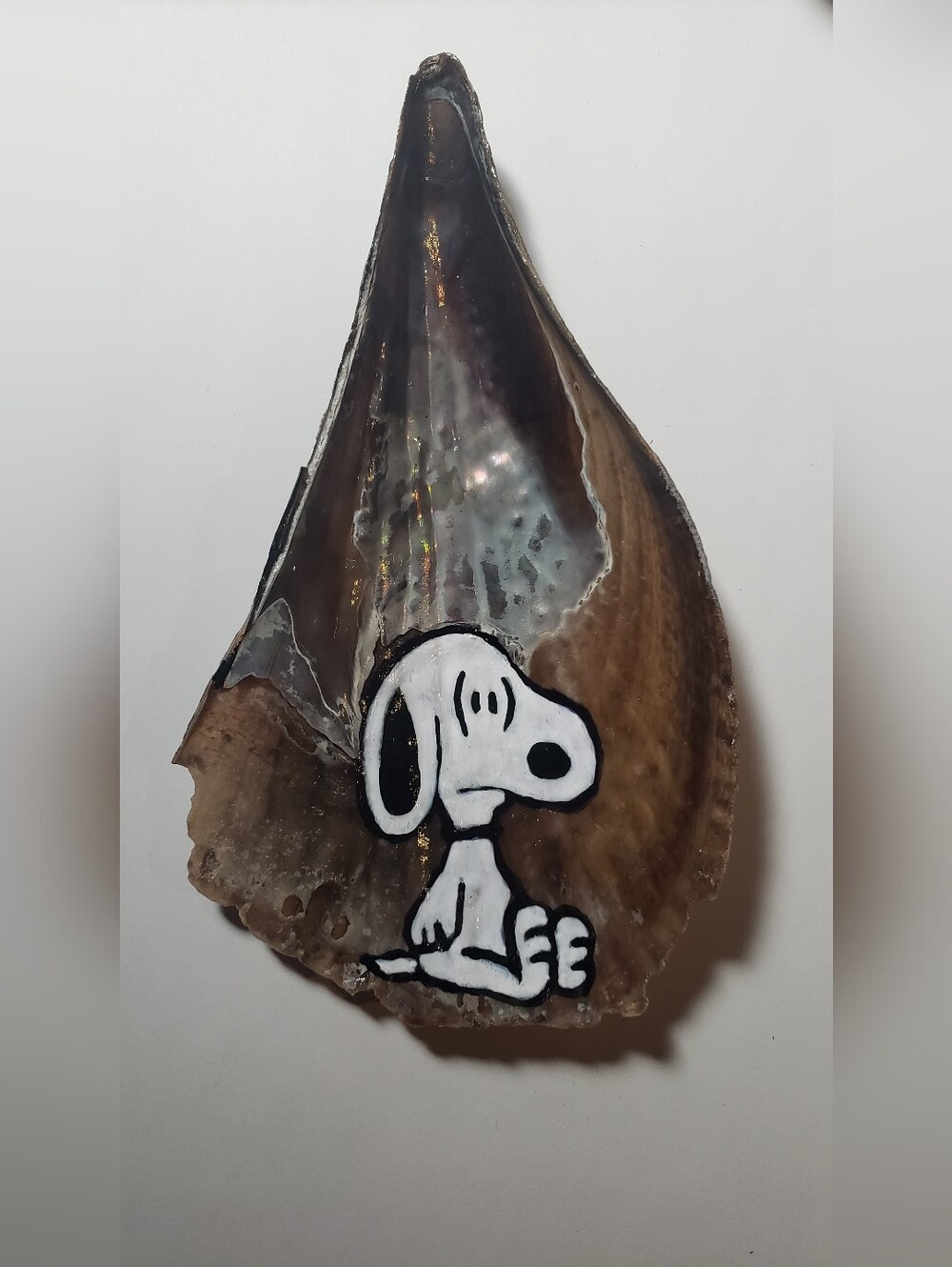 Hand-Painted Snoopy Shell Art - White & Iridescent
